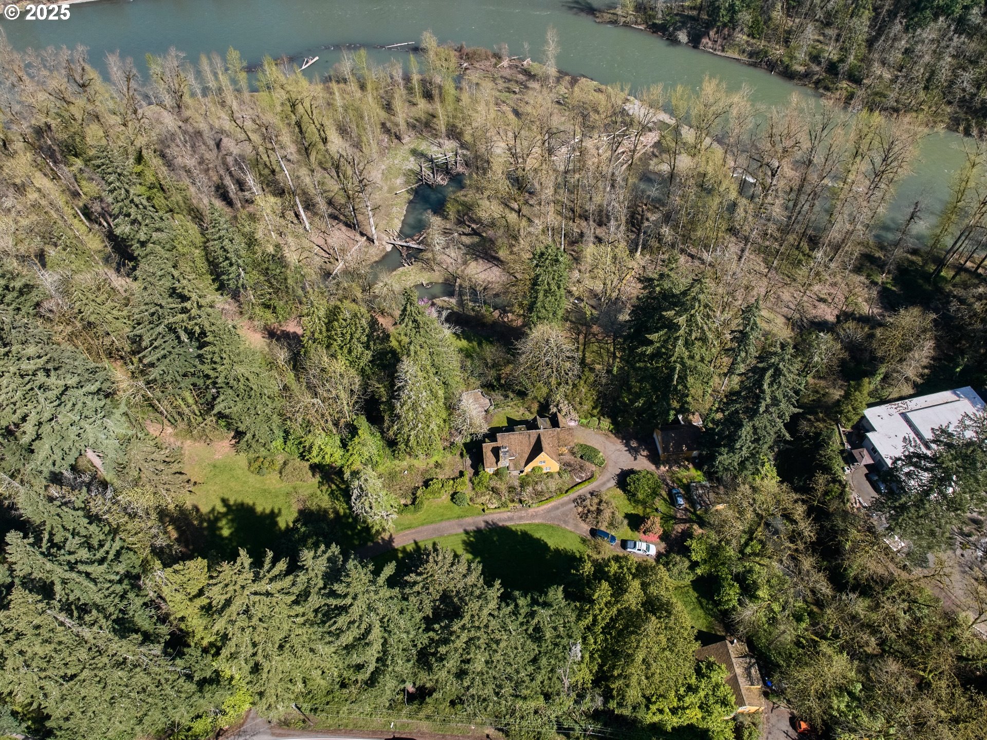 15361 CLACKAMAS RIVER DR