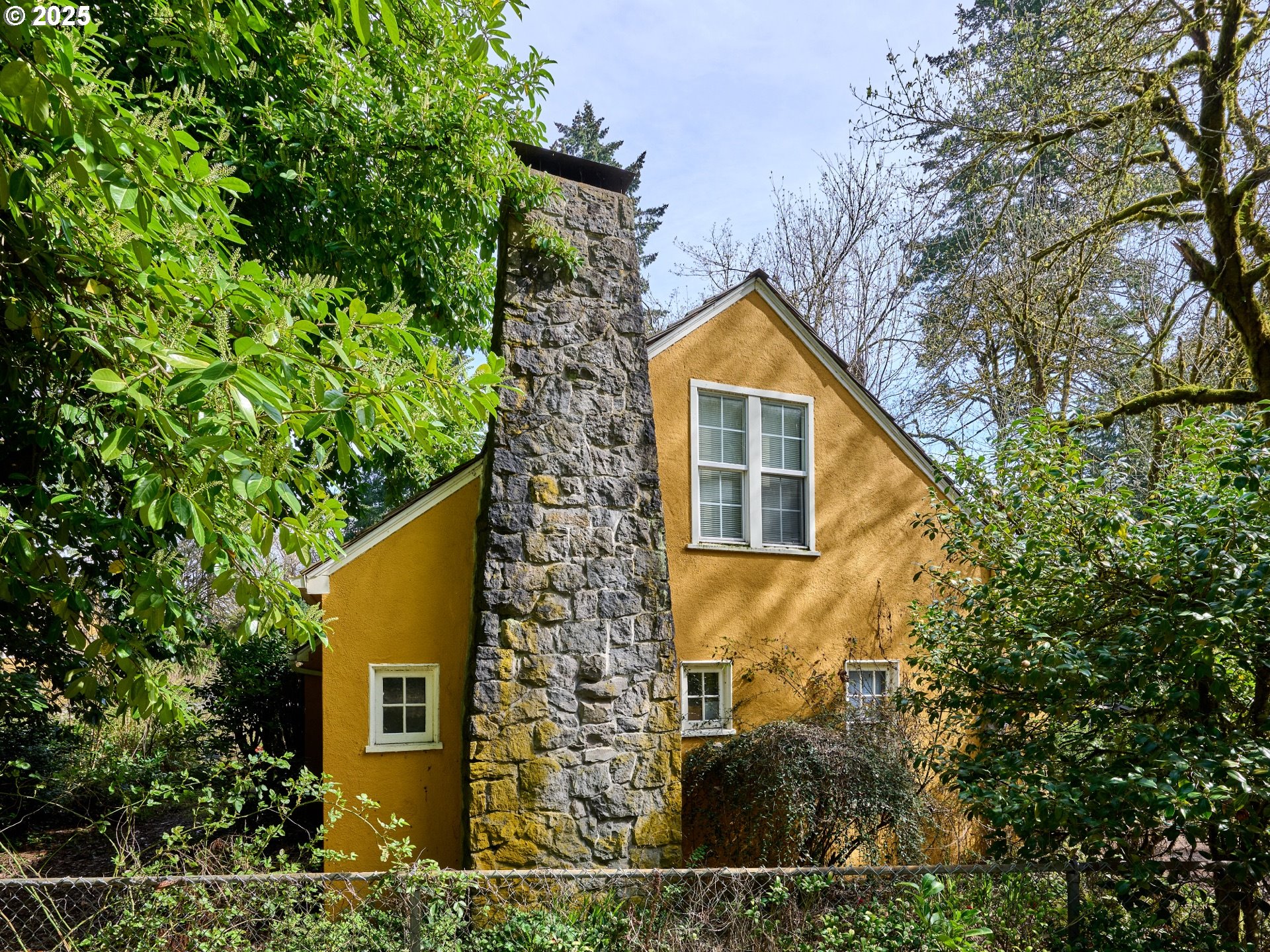 Oregon City, Oregon 97045, United States, 3 Bedrooms Bedrooms, ,4 BathroomsBathrooms,Residential,Active,97967