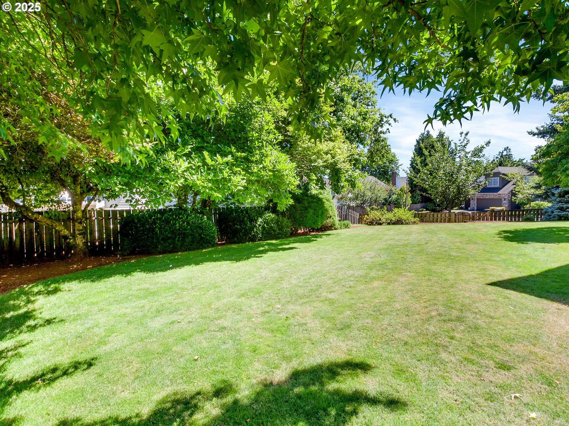 2061 BAY MEADOWS DR