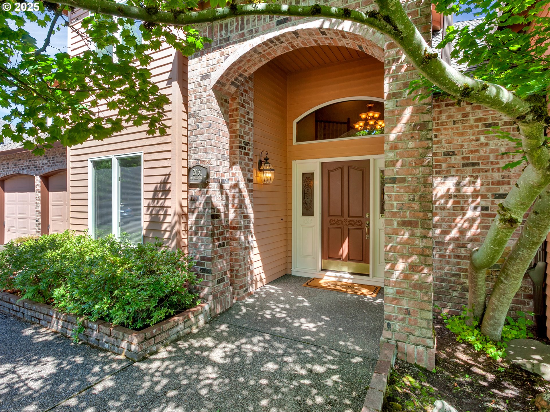 2061 BAY MEADOWS DR