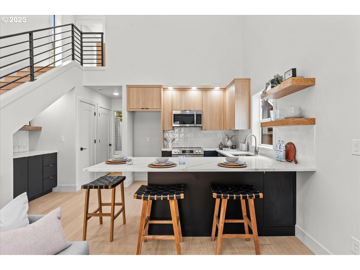 3951 SE Liebe ST C