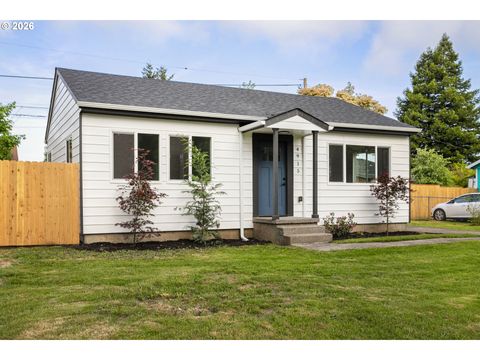 4915 NE 79th Ave, Portland, OR 97218 - #: 788379467
