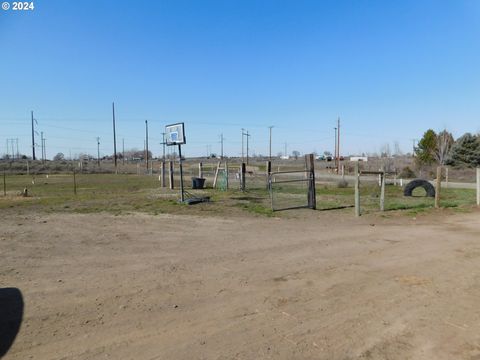 A home in Hermiston