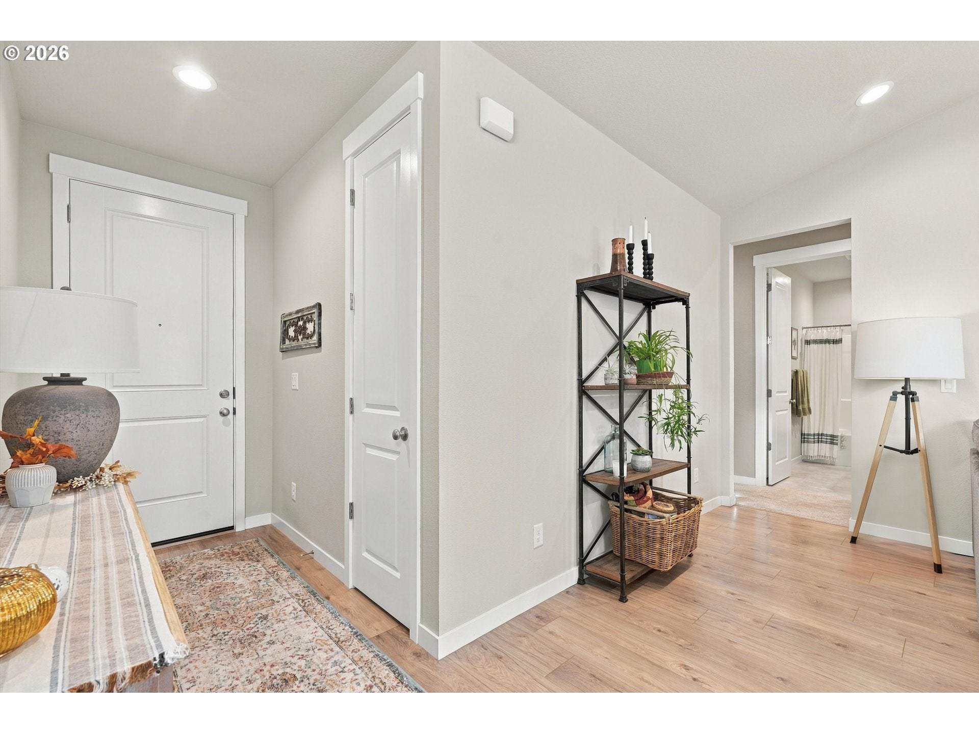 165 W 19TH ST