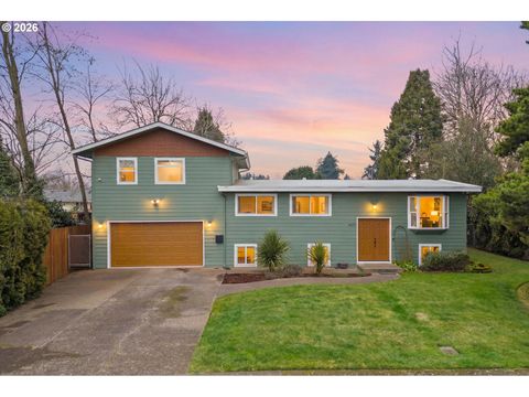 2573 CARLETON WAY NE Salem OR 97301