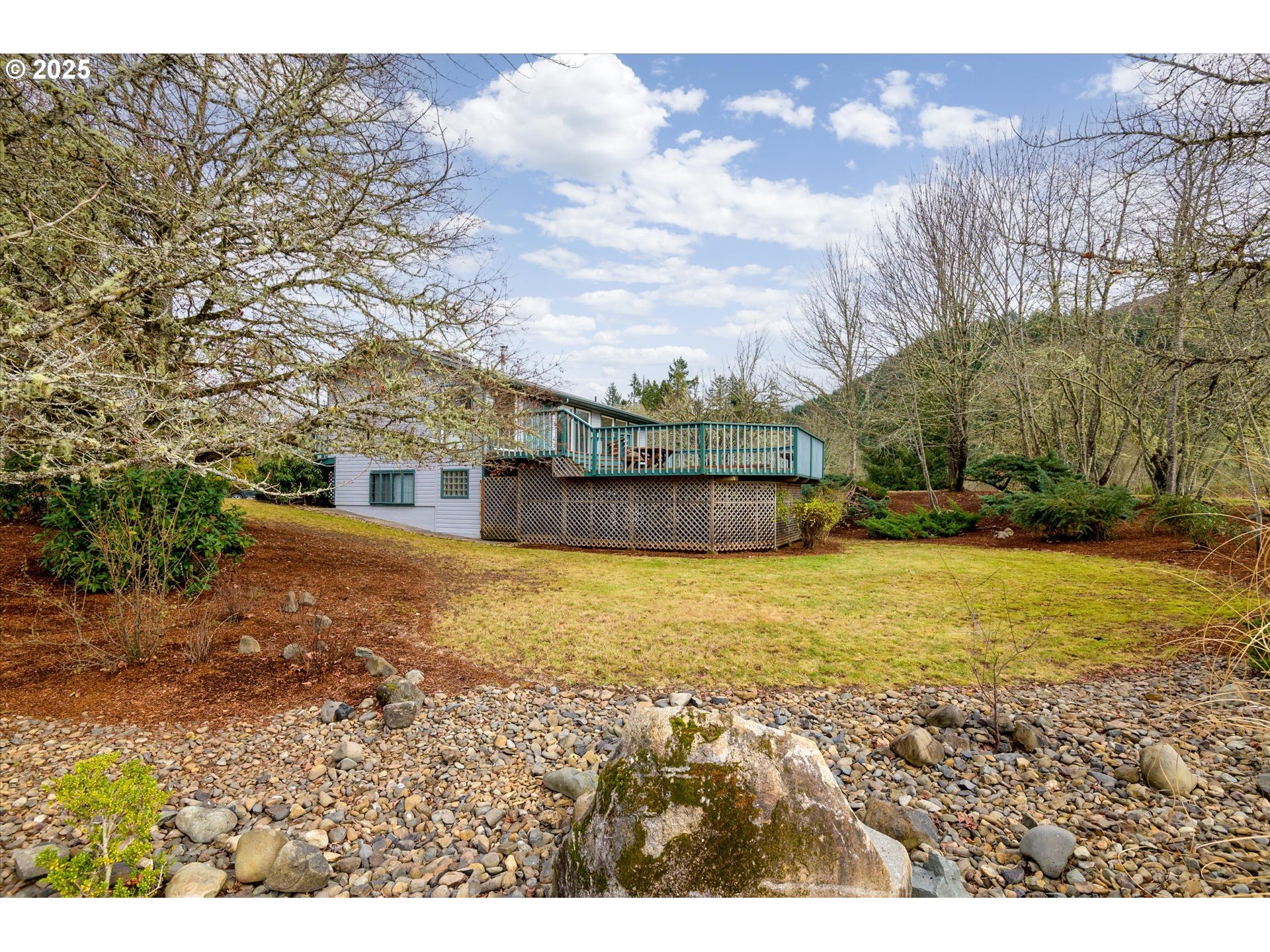 Cottage Grove, Oregon 97424, United States, 3 Bedrooms Bedrooms, ,3 BathroomsBathrooms,Residential,Active,15463