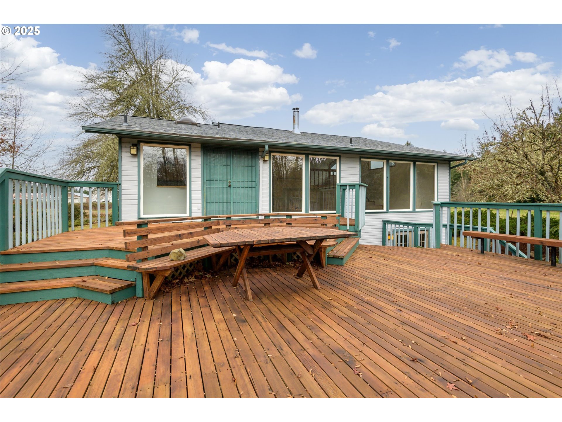 Cottage Grove, Oregon 97424, United States, 3 Bedrooms Bedrooms, ,3 BathroomsBathrooms,Residential,Active,15463