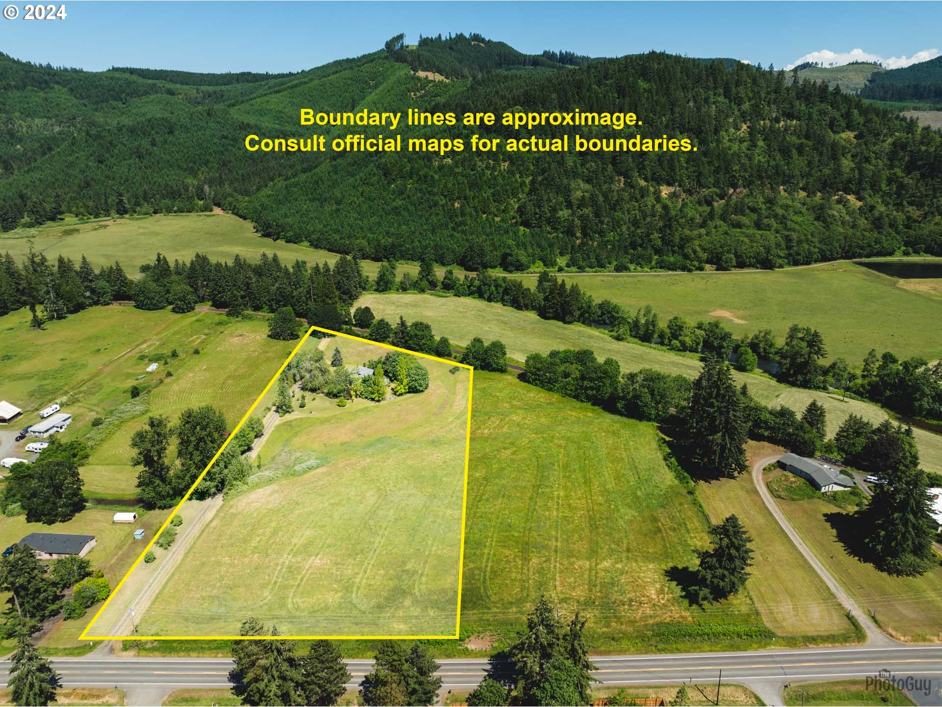 Cottage Grove, Oregon 97424, United States, 3 Bedrooms Bedrooms, ,3 BathroomsBathrooms,Residential,Active,15463