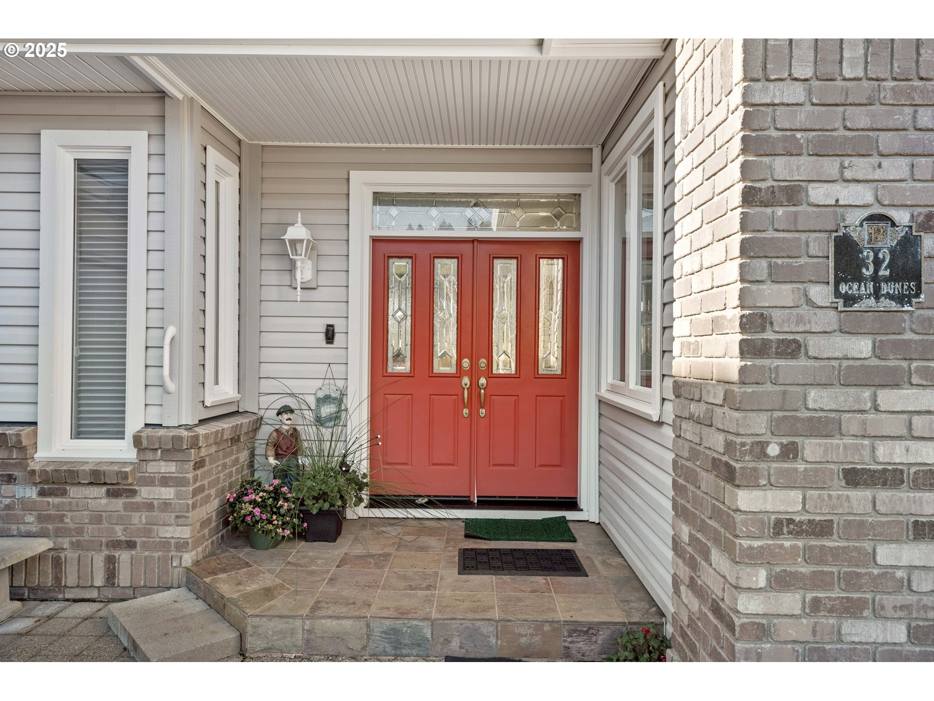 32 OCEAN DUNES DR