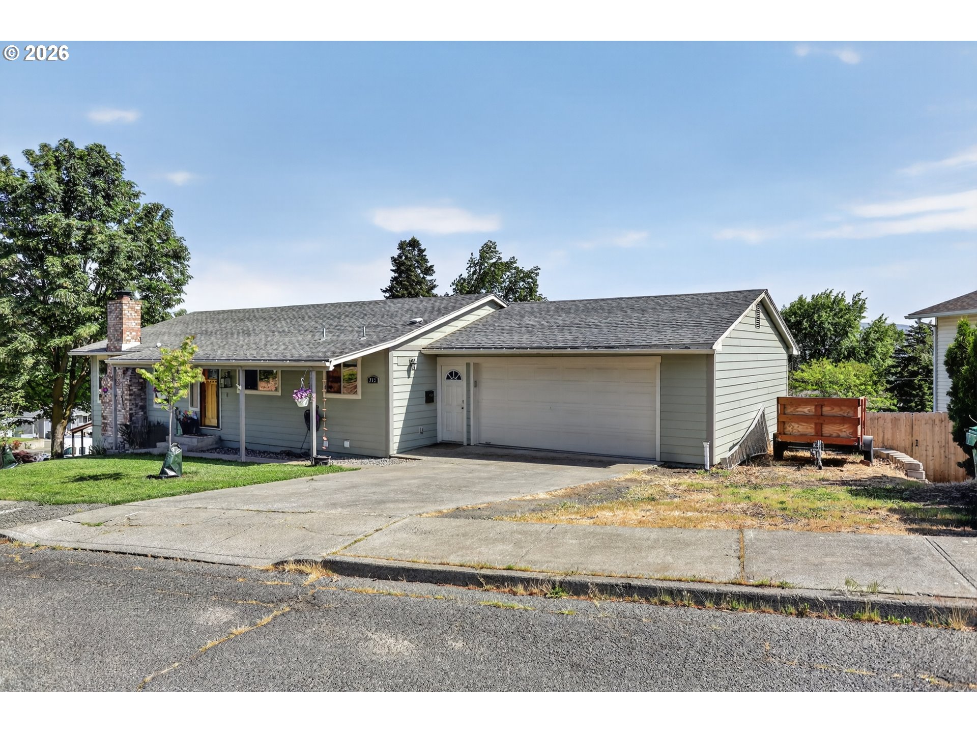 713 E 21ST PL