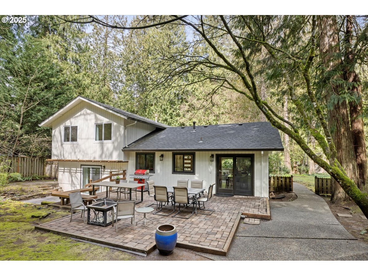 3520 RED CEDAR WAY