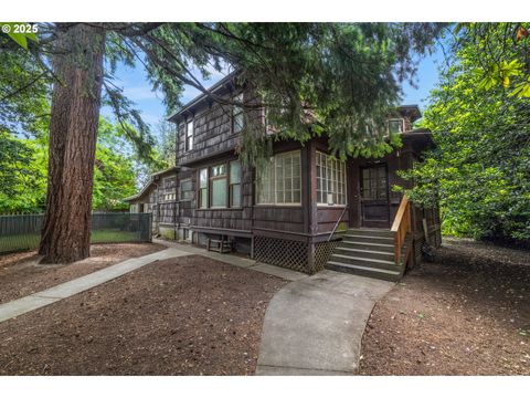 1960 SE 31ST AVE Portland OR 97214