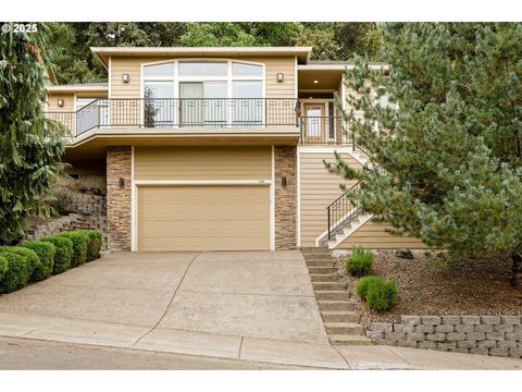 408 LA CRESTA DR Salem OR 97306