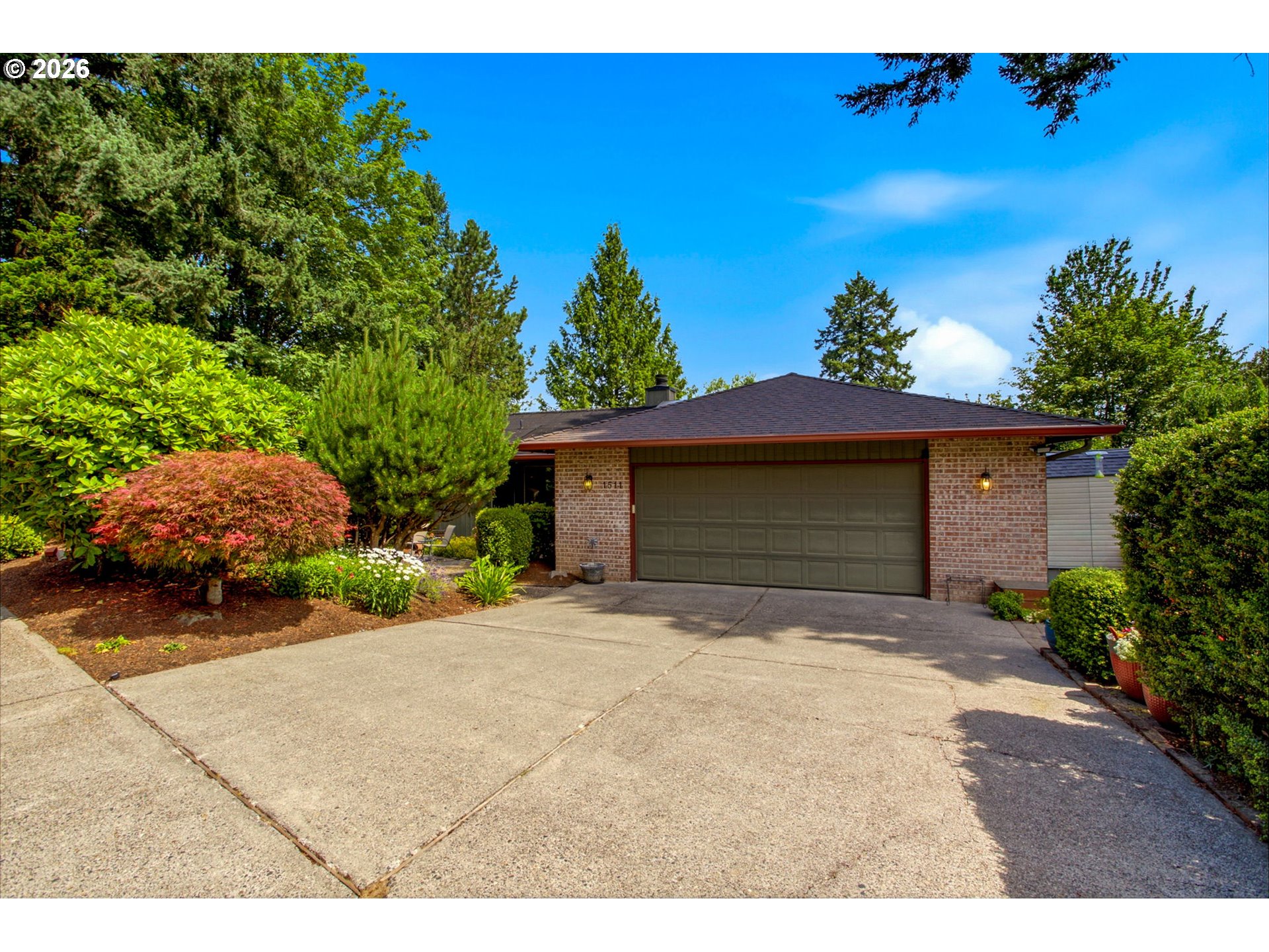 1511 WOODLAND TER