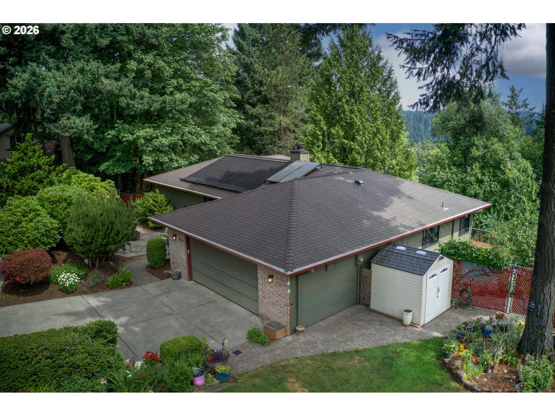 1511 WOODLAND TER