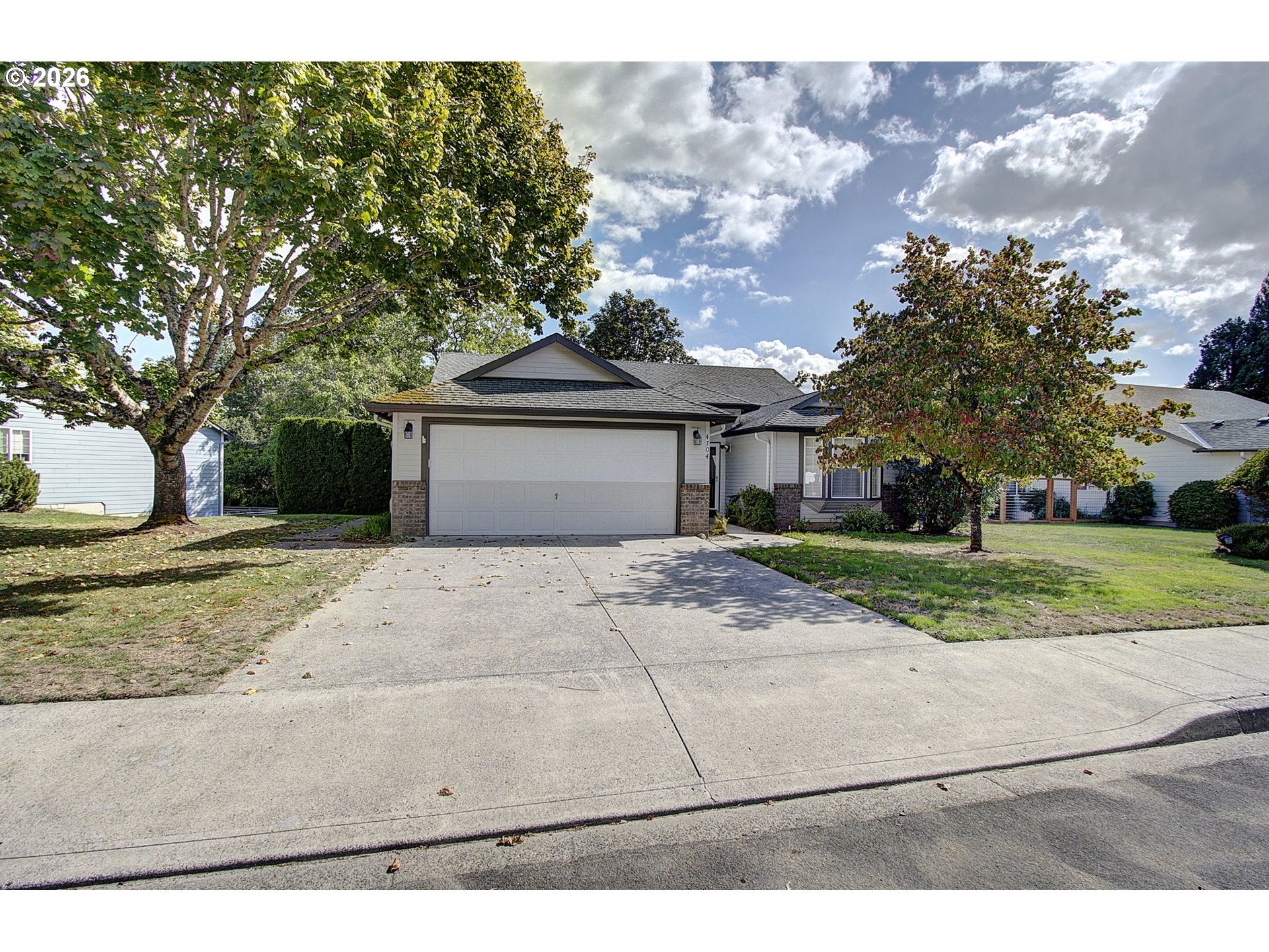 4704 ROLLING MEADOWS DR