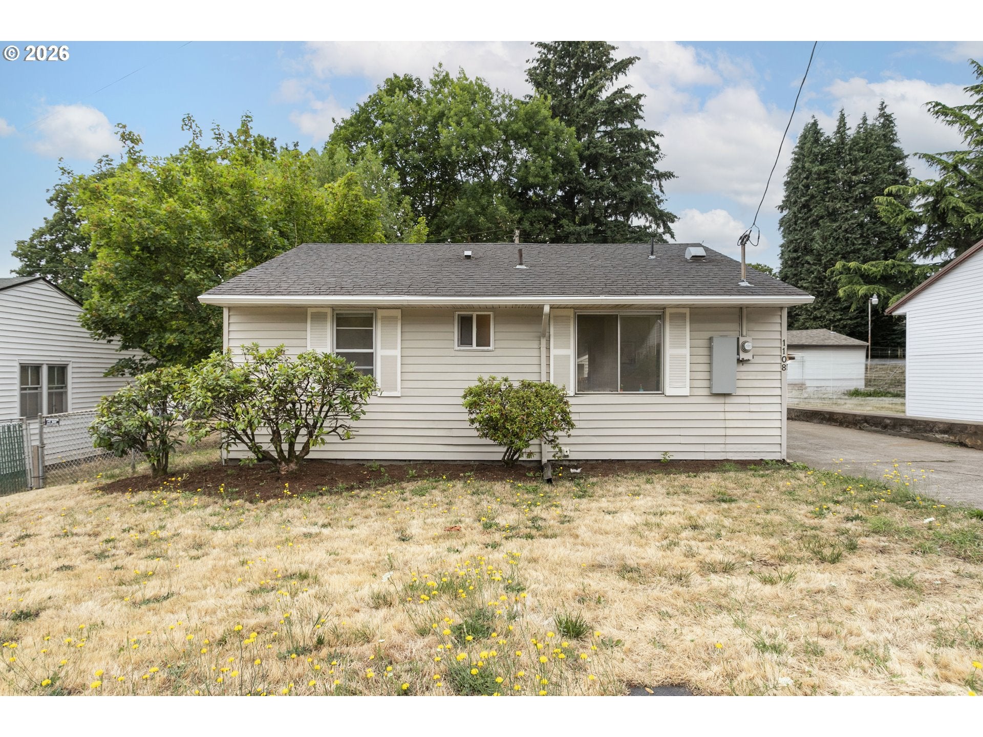 1108 GRAND BLVD