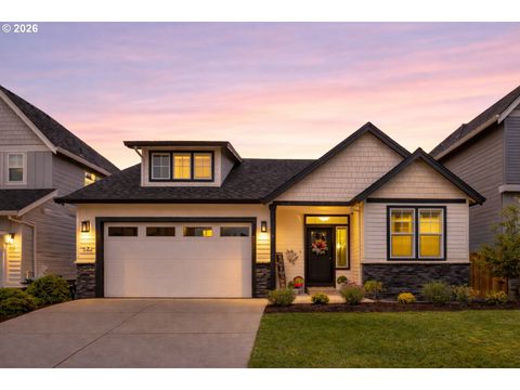 227 E TAYLOR DR Newberg OR 97132