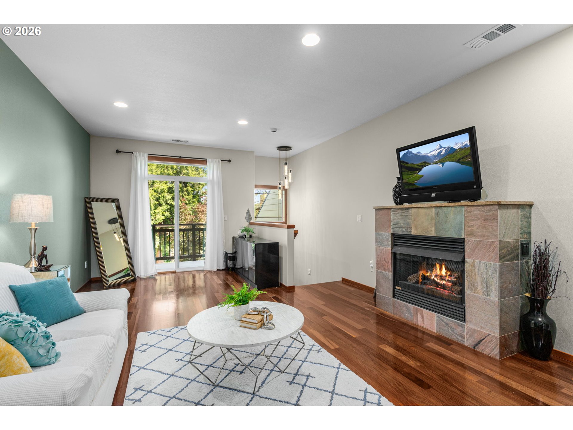 5005 SW VIEW POINT TER
