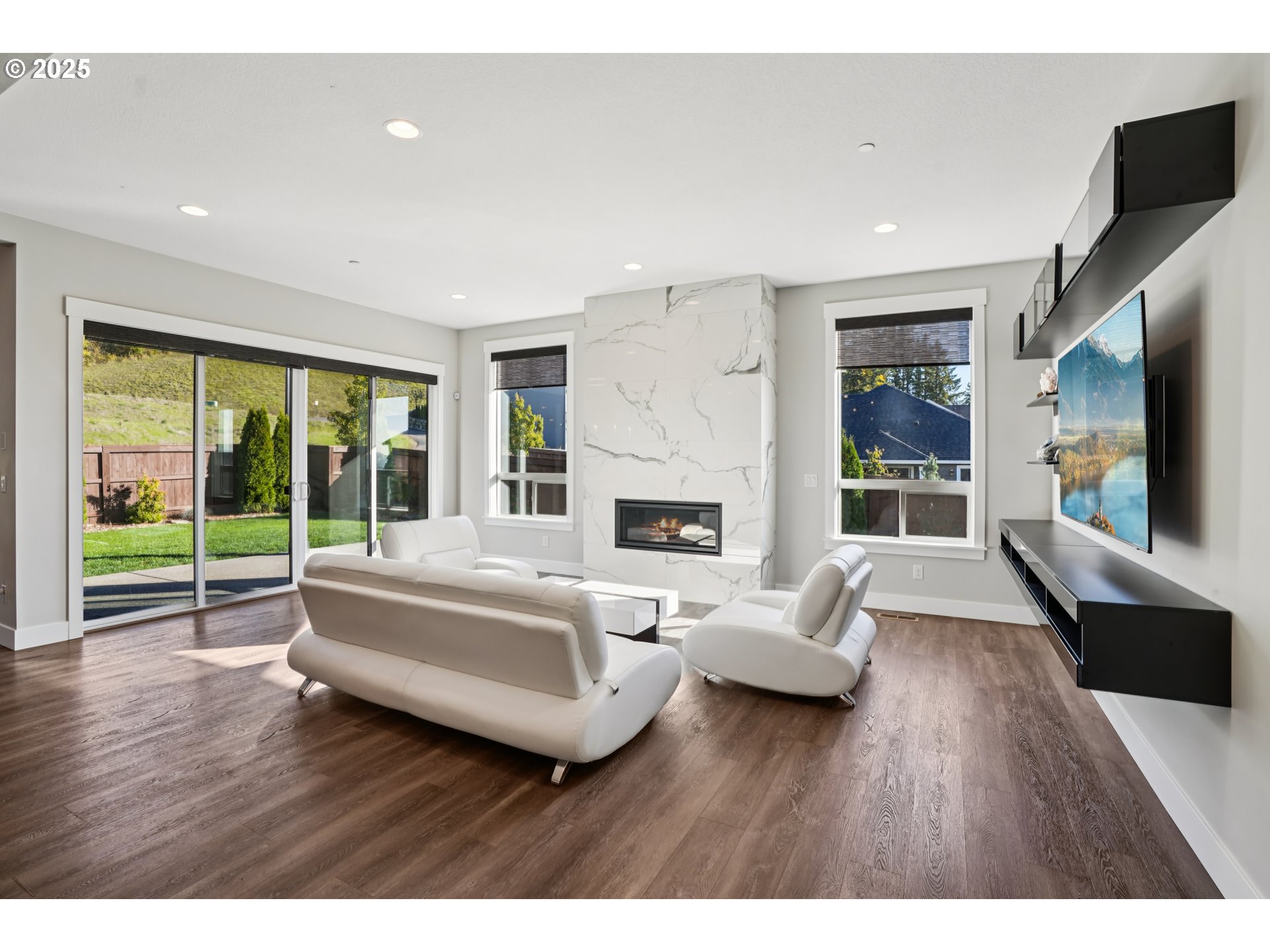900 W Magnolia LOOP