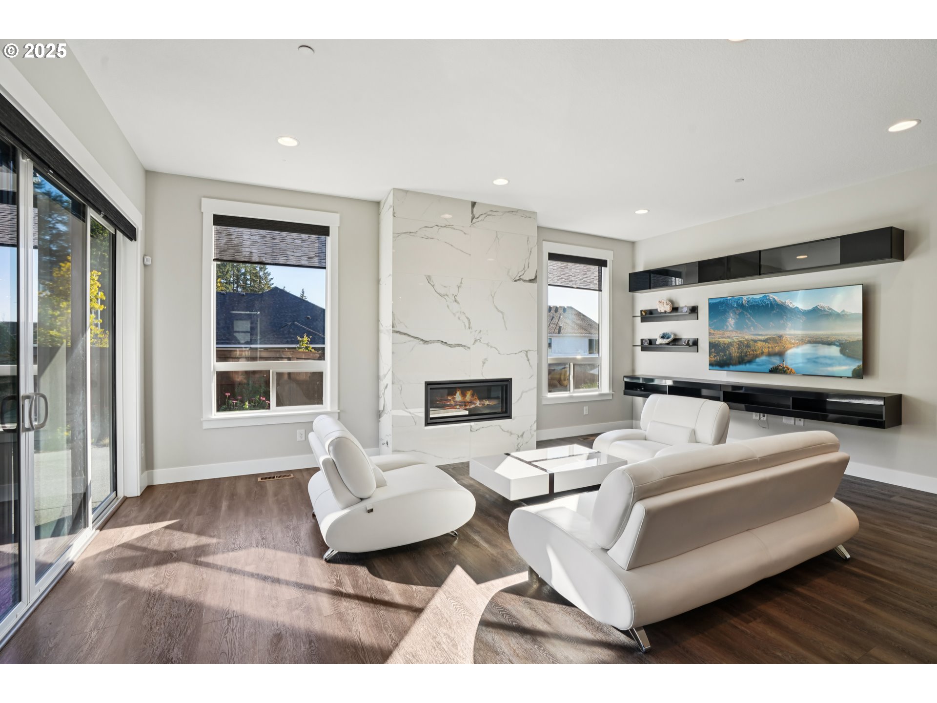 900 W Magnolia LOOP