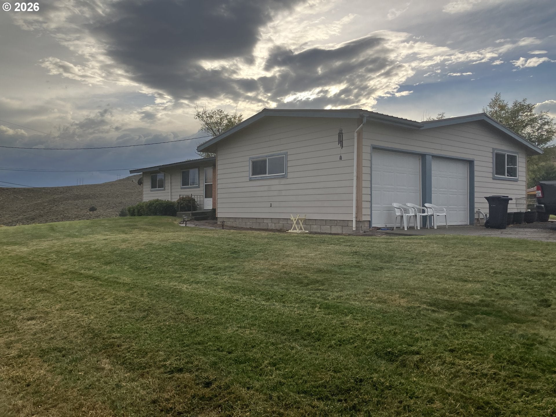 68883 LOOP DR