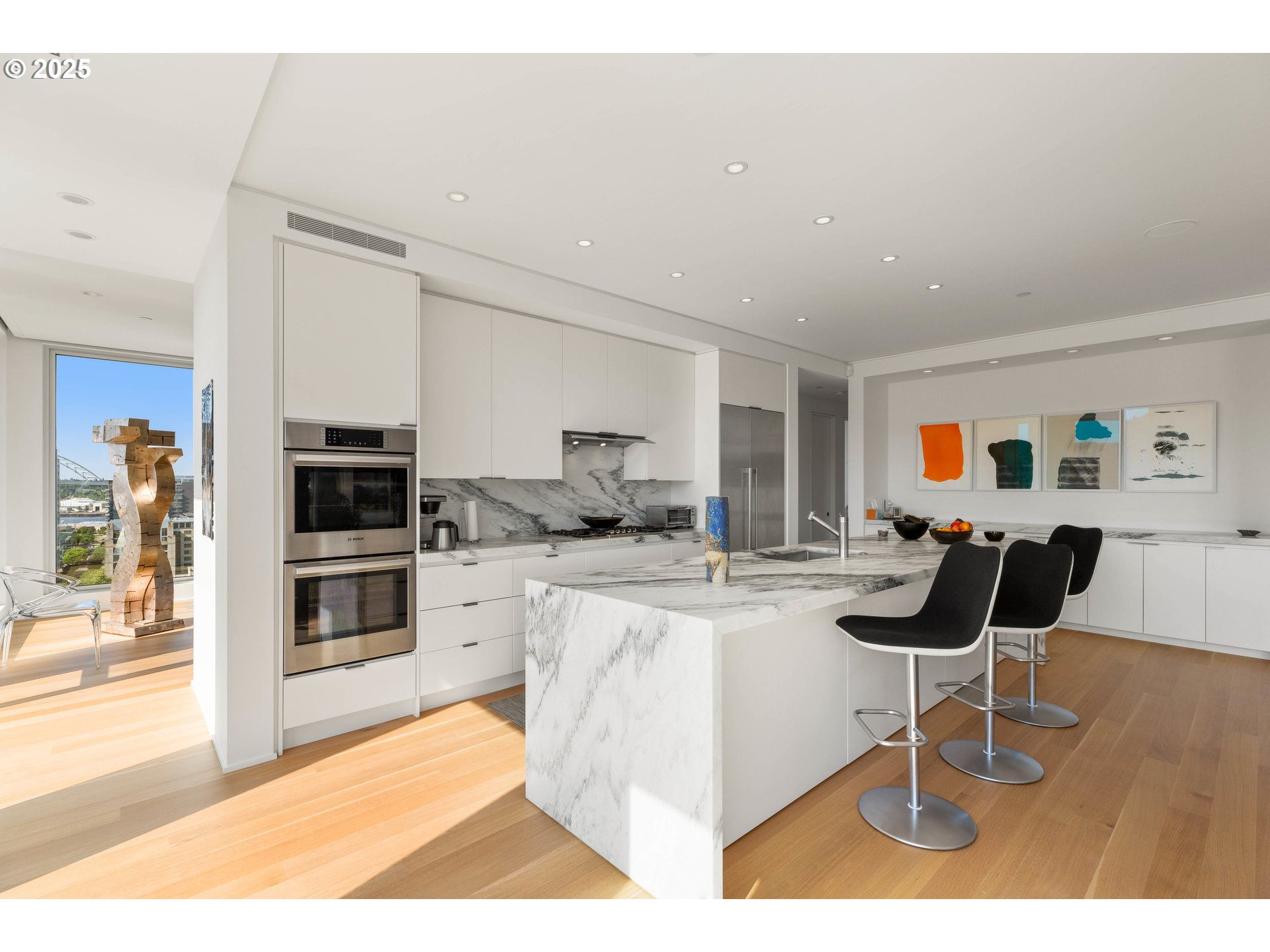 937 NW GLISAN ST 1630