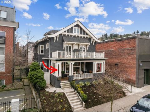 2264 NW KEARNEY ST Portland OR 97210