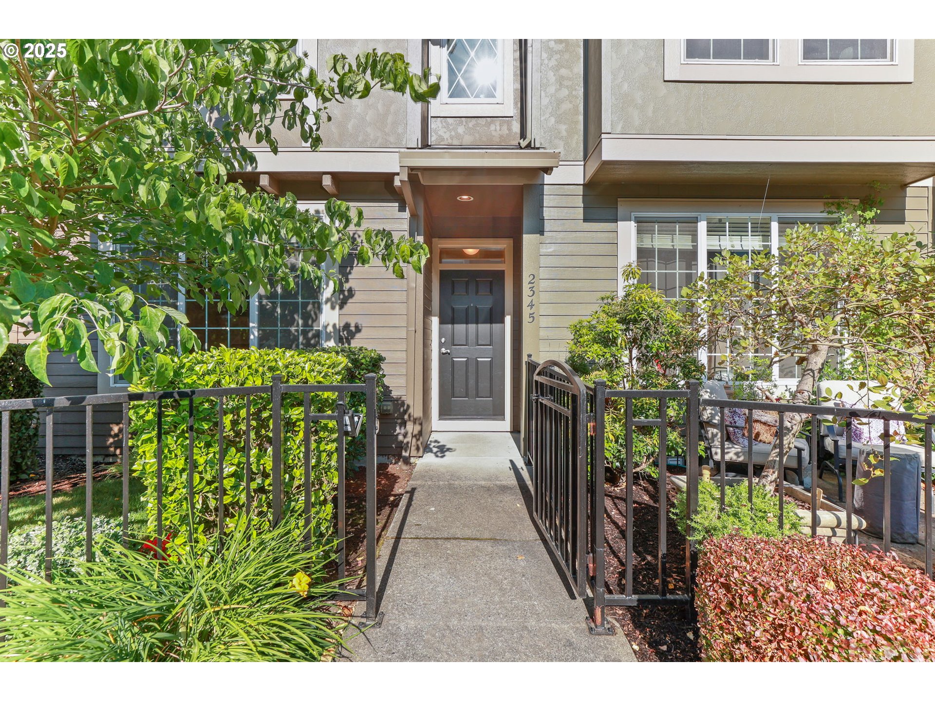 2345 NW OAK KNOLL PL