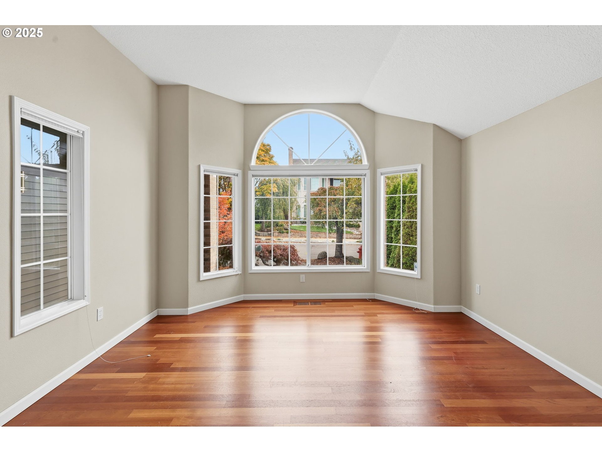 13002 Sierra Vista DR