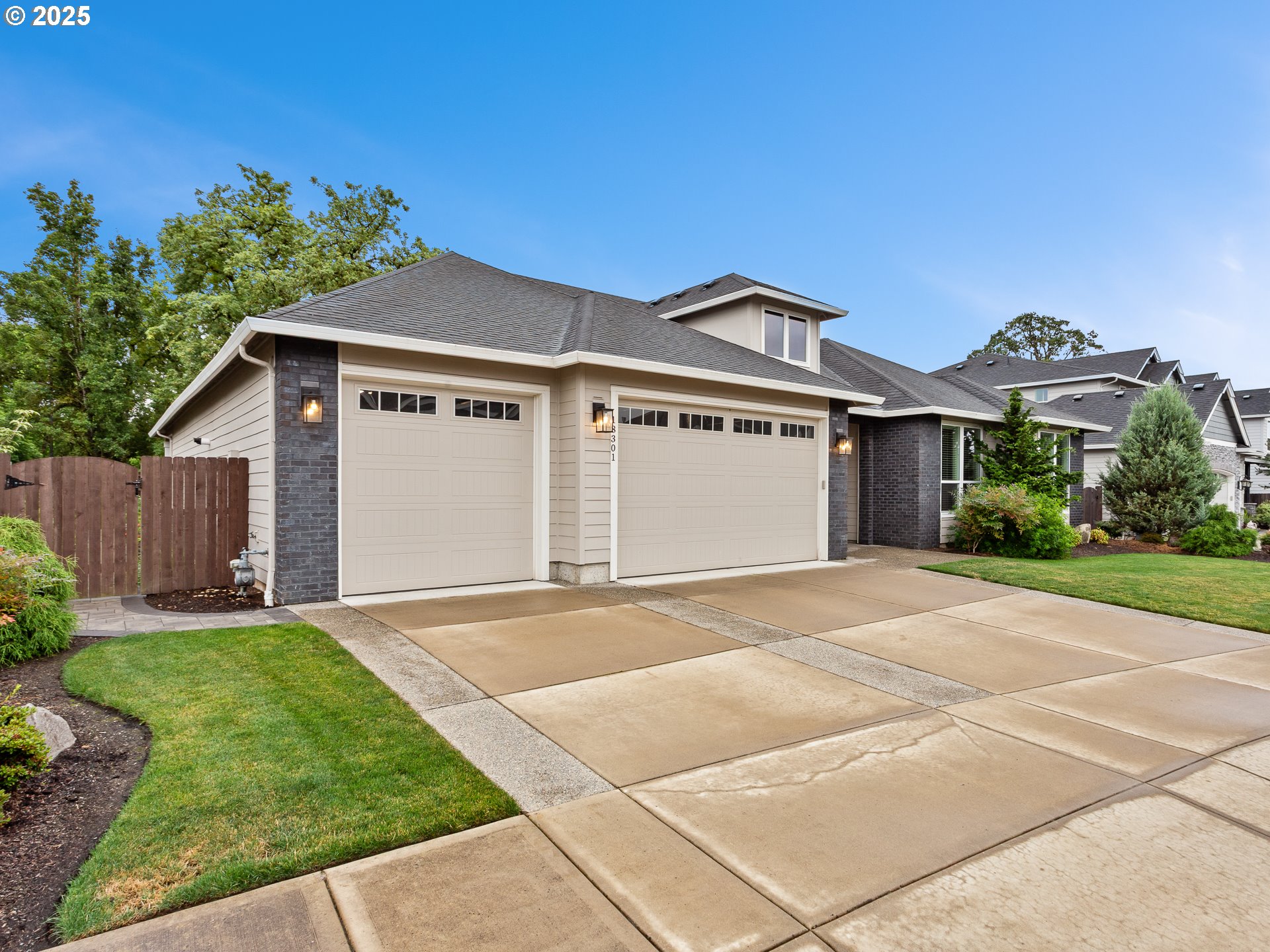 18301 NE 78TH CIR