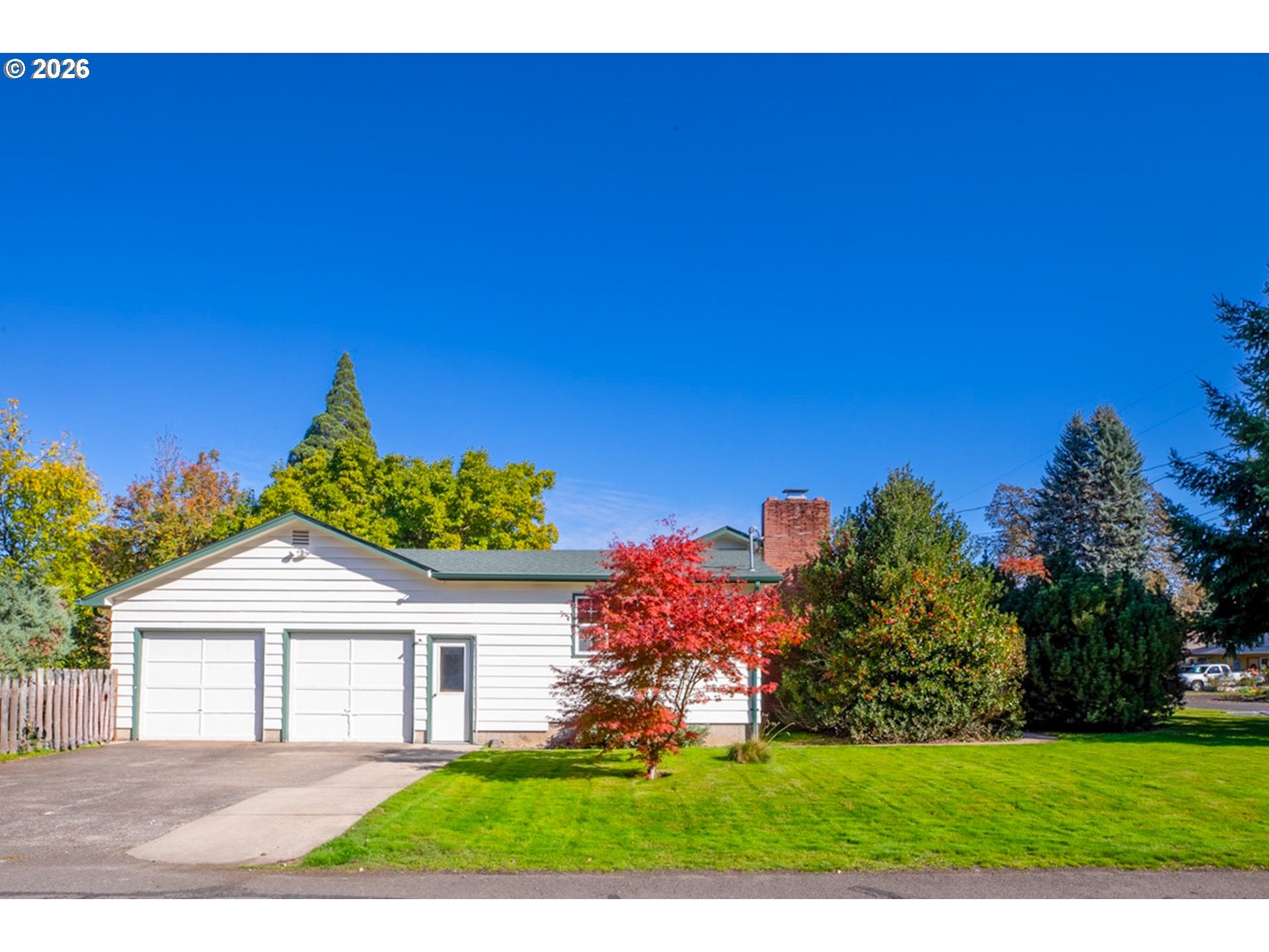 395 HAWTHORNE AVE