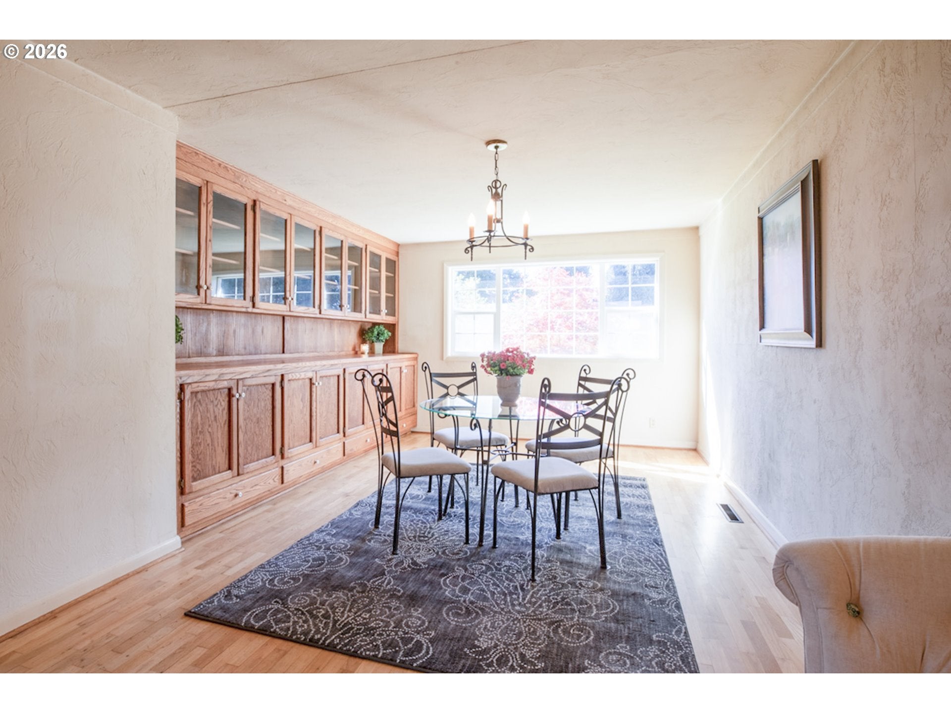 395 HAWTHORNE AVE
