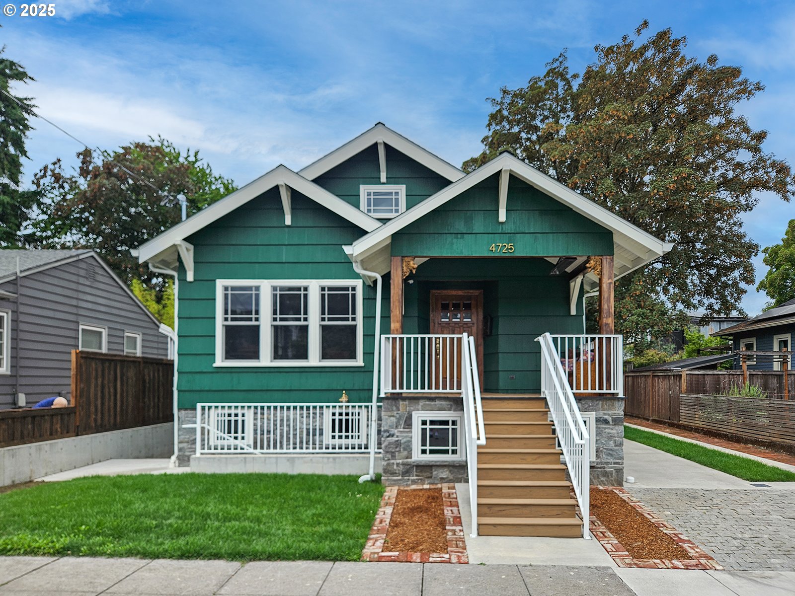 4725 NE 22ND AVE