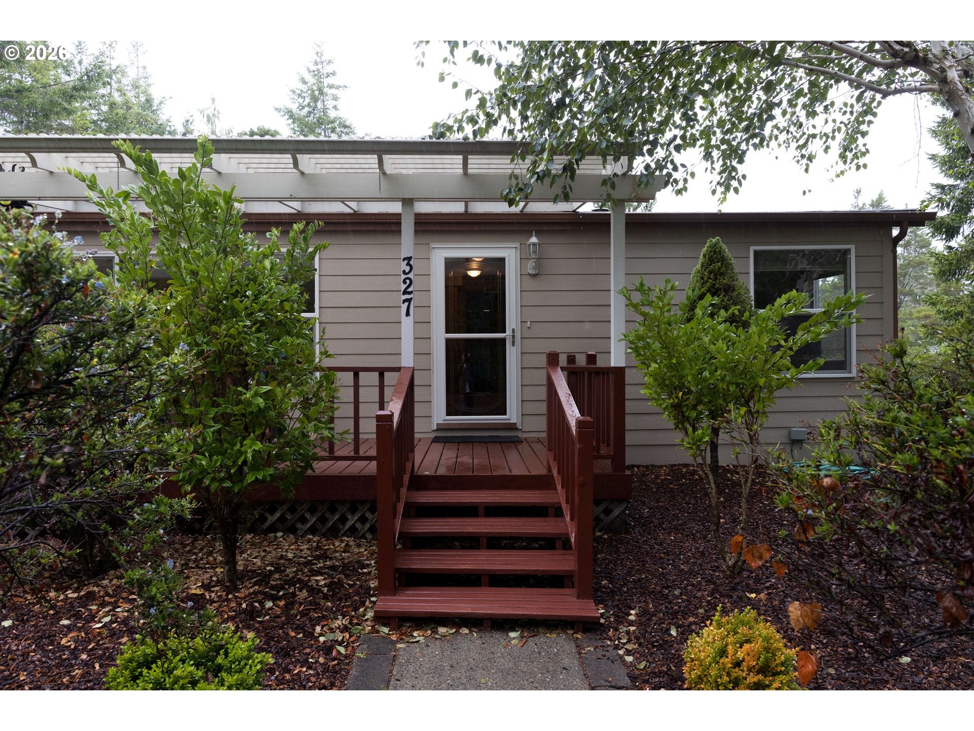 327 SOUTHRIDGE DR