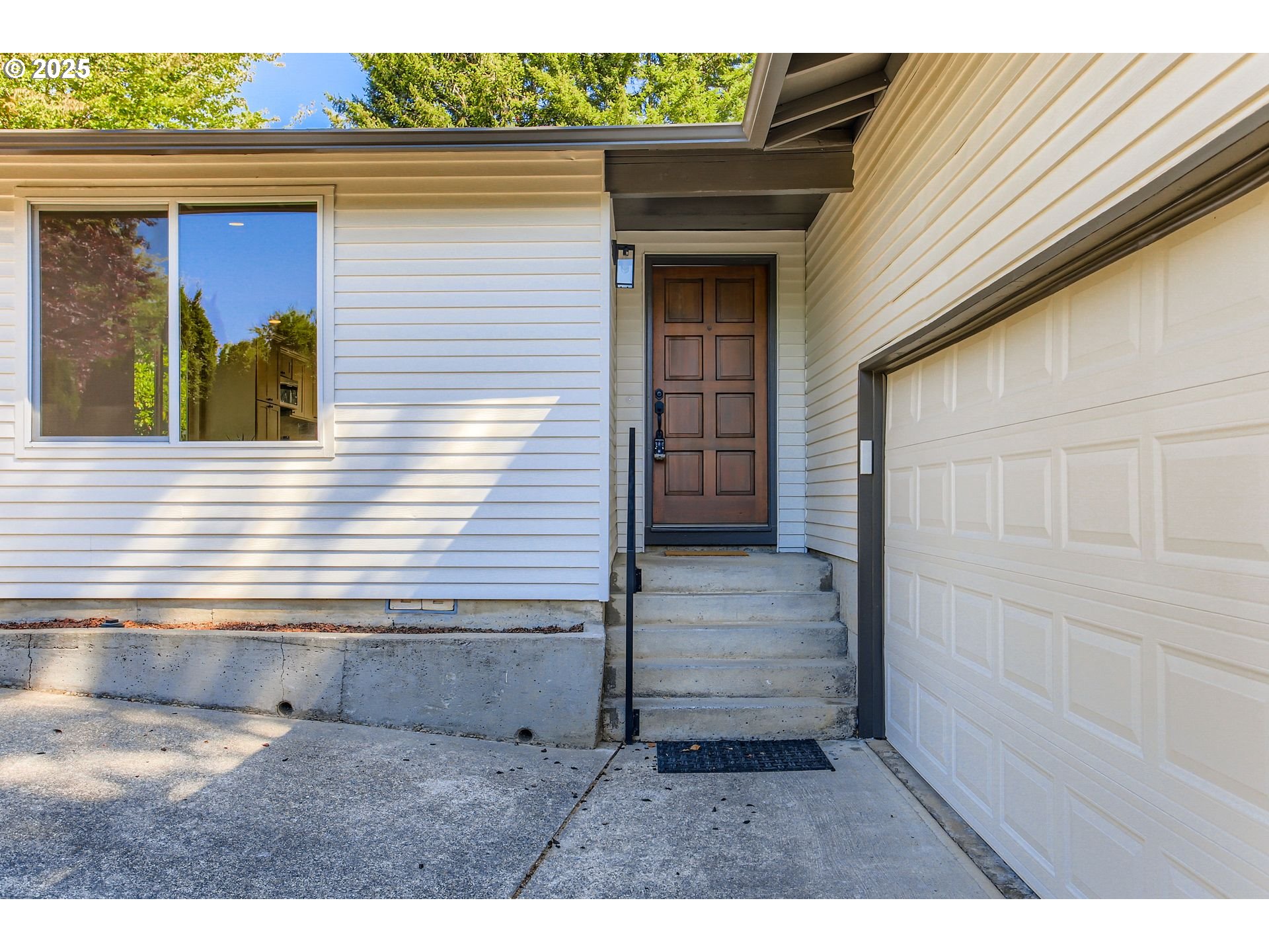 7650 SW ESCALON PL