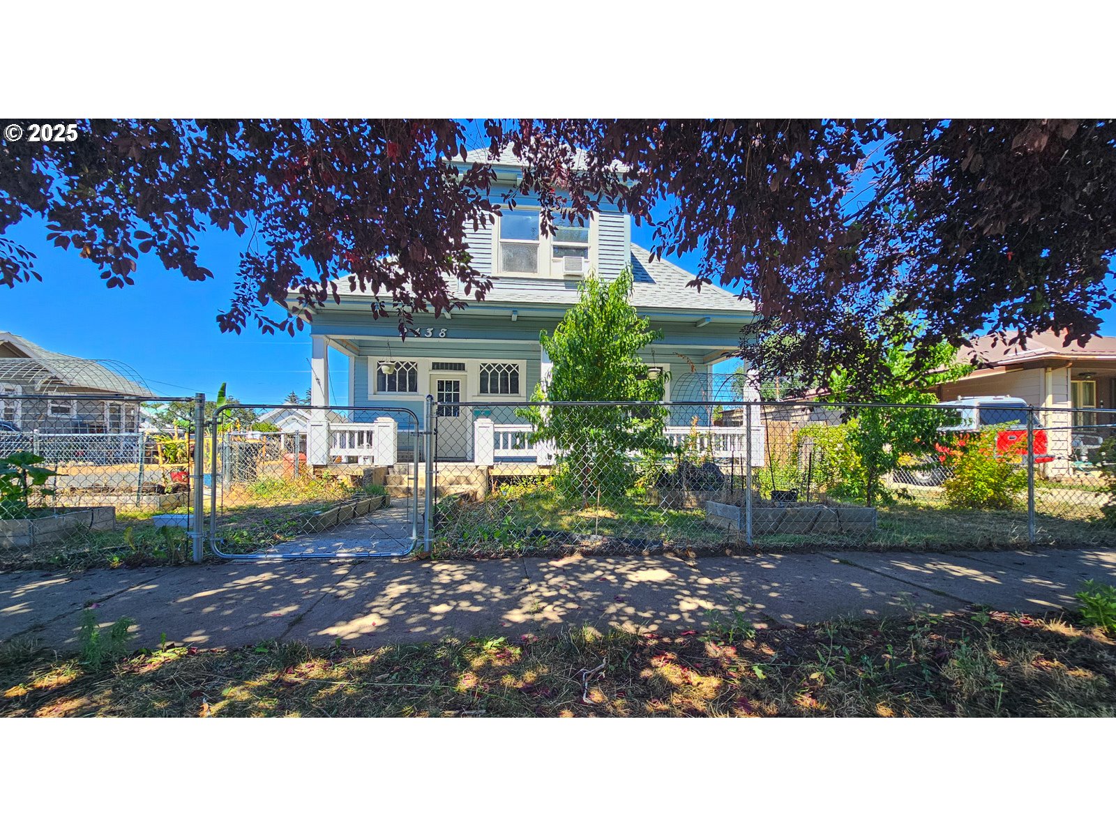 2438 Auburn AVE