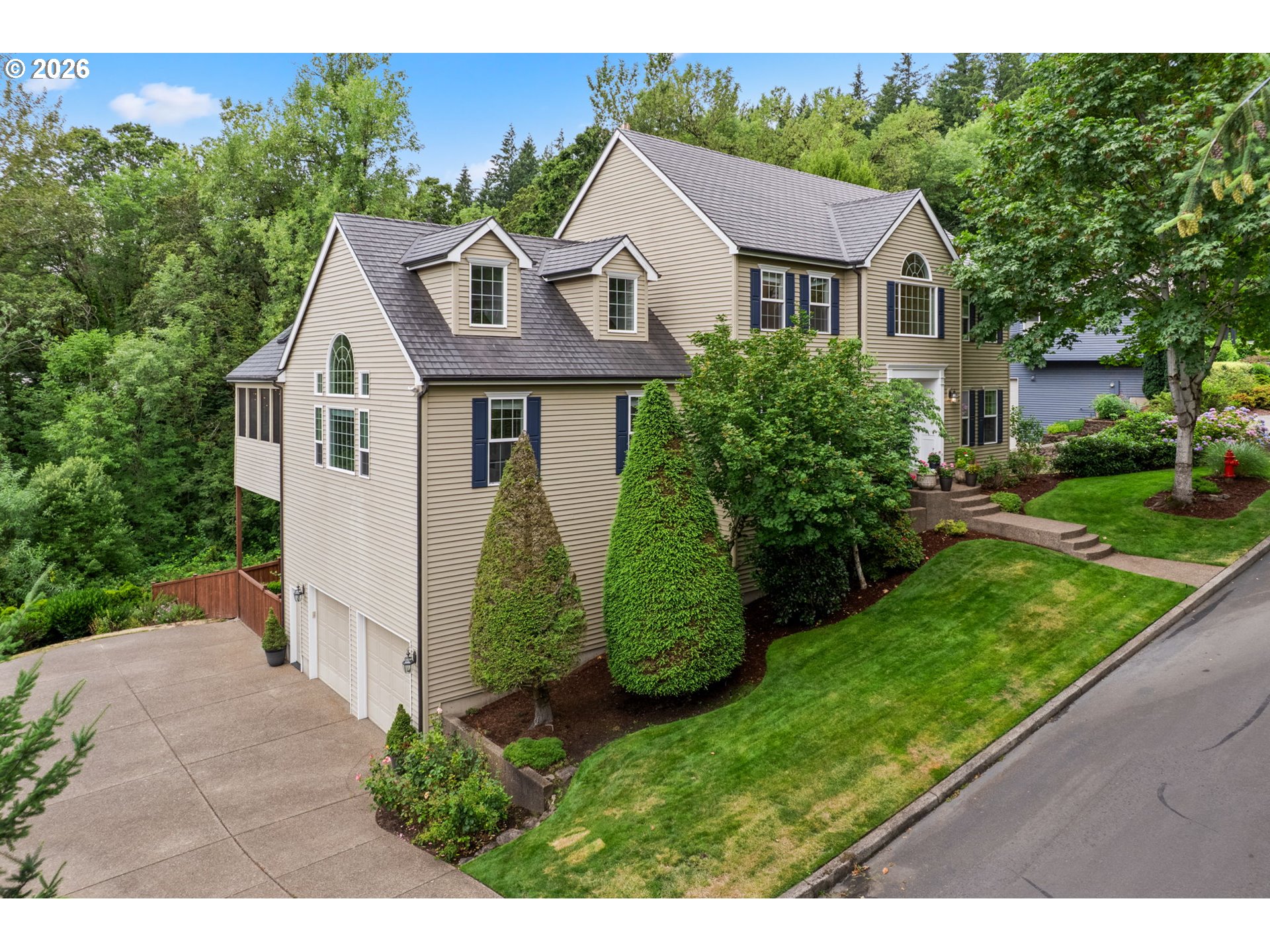 1 CREEKSIDE TER