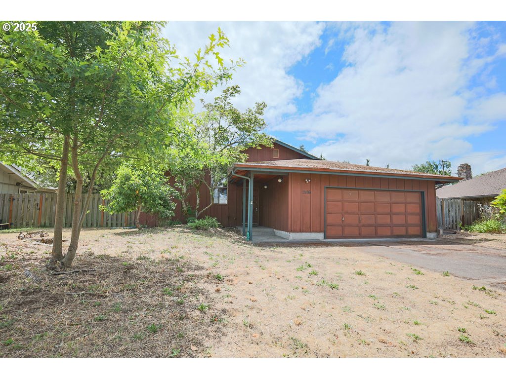 2116 SALLY WAY