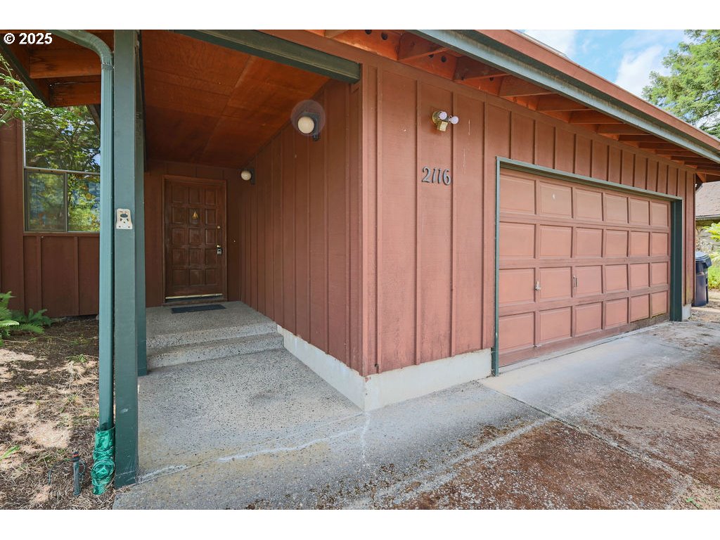 2116 SALLY WAY