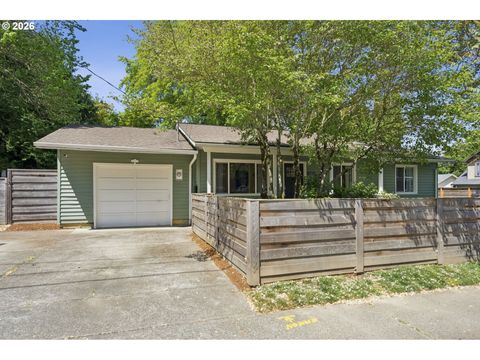 8715 N SWENSON ST Portland OR 97203