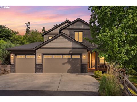 Photo of 638 N 12th Ct, Ridgefield, WA 98642 (MLS # 509324430)