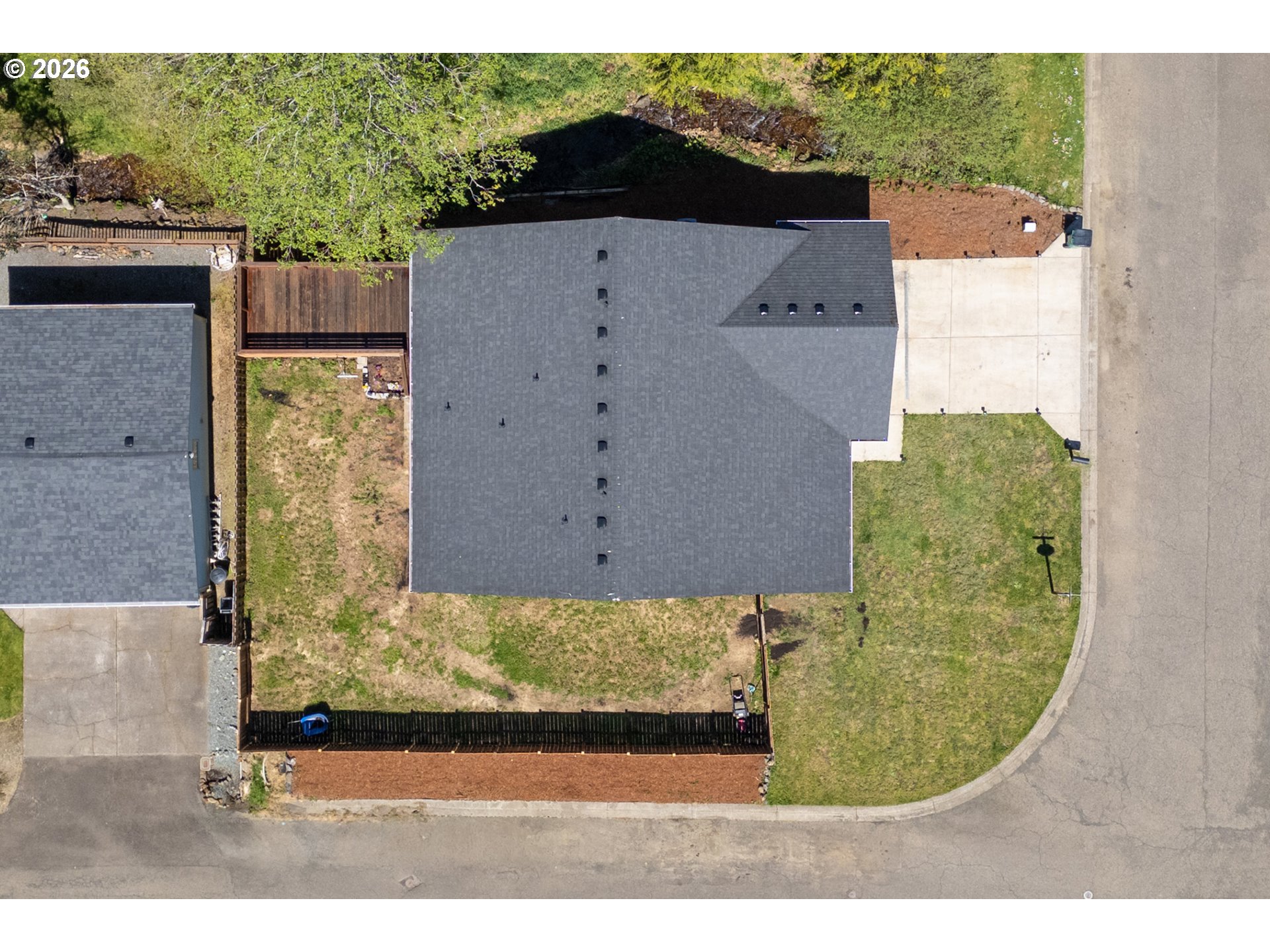 1185 NE FRANCIS ST