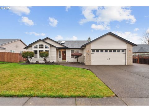 A home in Molalla