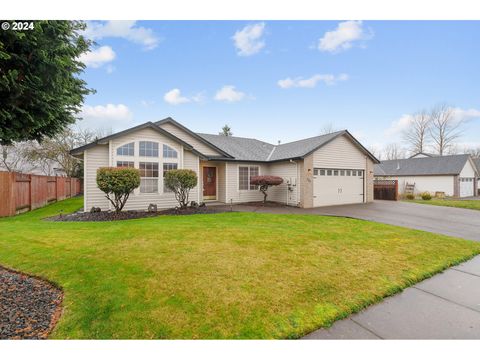 A home in Molalla