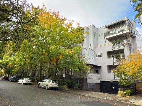 2327 NW NORTHRUP ST 8 Portland OR 97210
