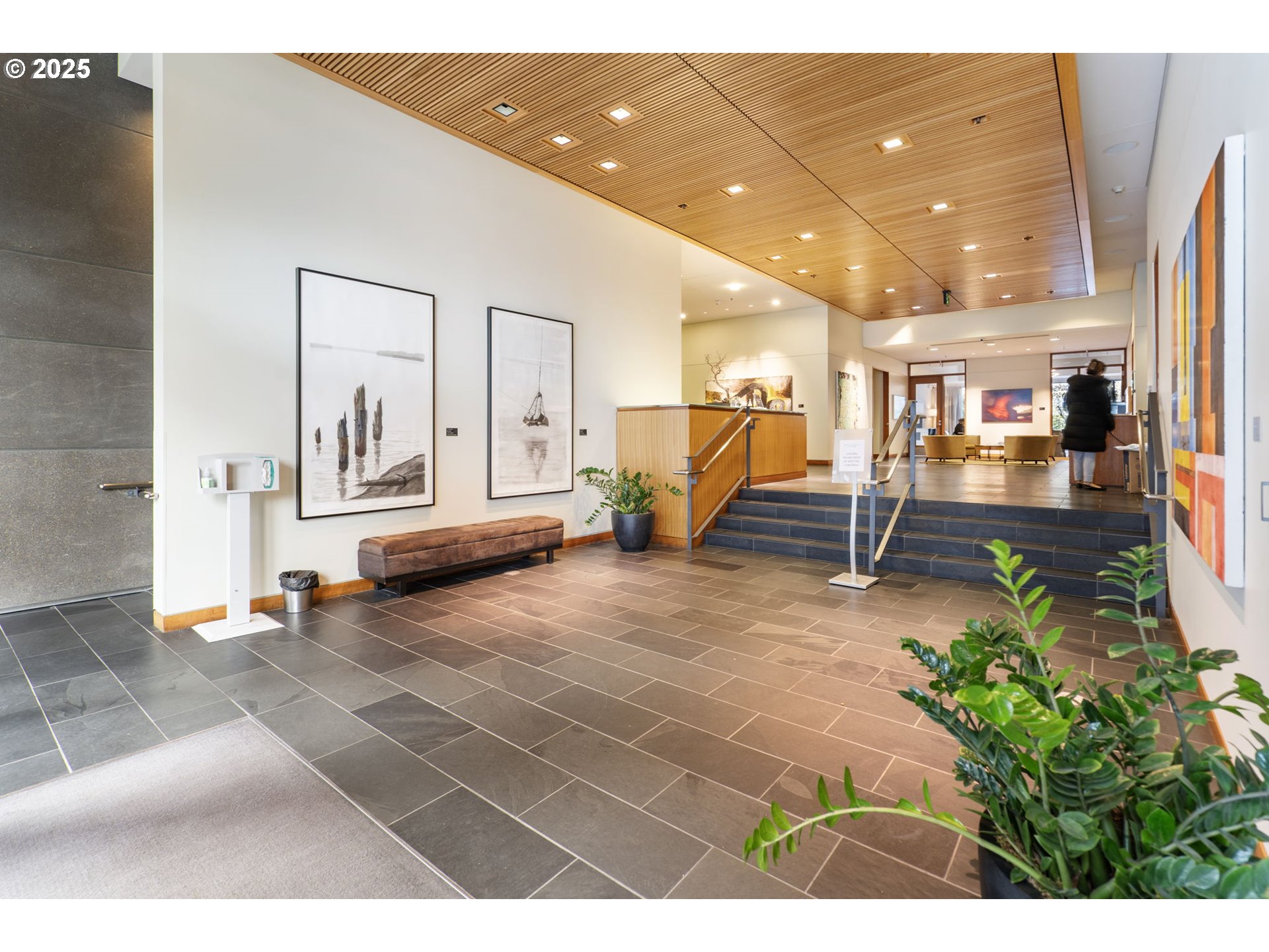 841 S GAINES ST 1704