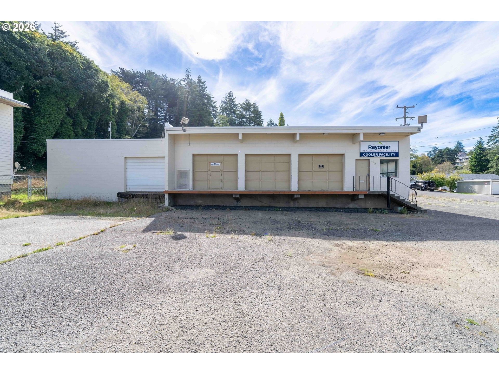 665 HEMLOCK AVE