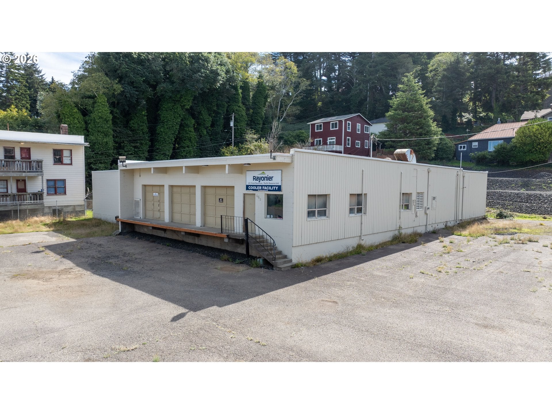 665 HEMLOCK AVE