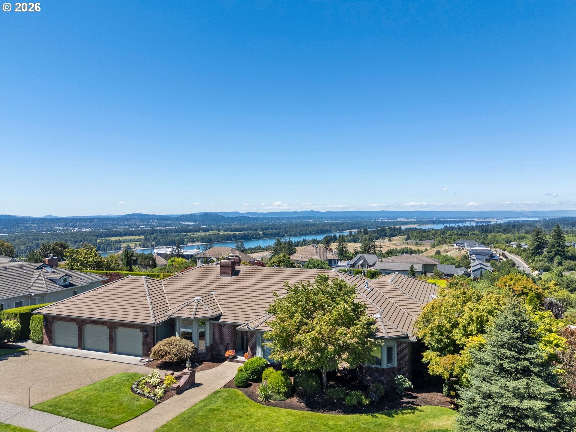 1423 NW DEERFERN ST